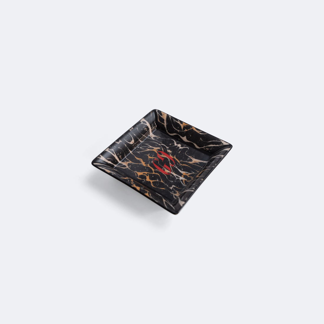 Gucci Racks Wear Wolf | Your store for designer fashion – Wear Wolf Store